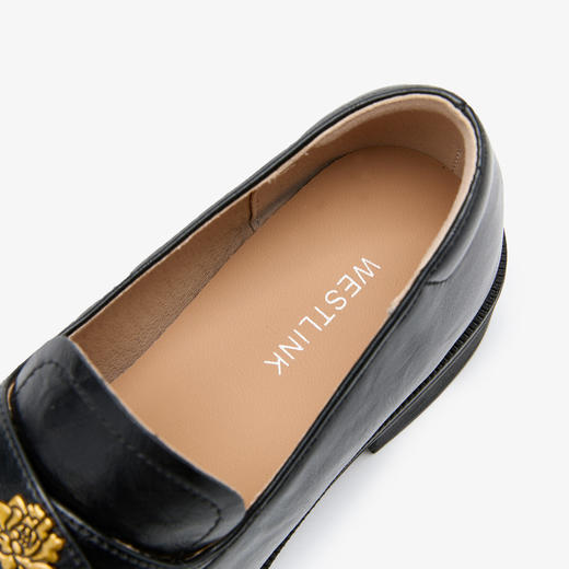 西遇复古乐福鞋女新款秋季法式老钱风粗跟单鞋子山茶花小皮鞋V0057228 商品图5