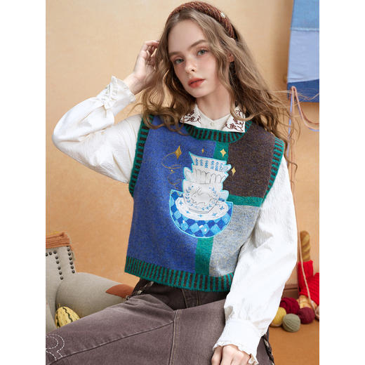 两三事 褪色日记 2025冬季新款趣味贴布绣无袖毛衣女宽松 商品图2