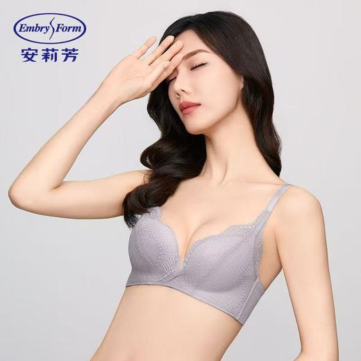 【299元任选2件】3楼安莉芳柔弹棉蕾丝拼接无钢圈收副乳聚拢文胸EBW0566吊牌价1358元现价299元2件 商品图2