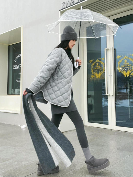 官网299！福家秋冬羊绒棉竖条纹外穿加厚打底保暖裤女显瘦连脚袜舒适高弹踩脚袜 蓄热抗寒一条过冬 商品图6