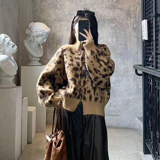 西遇立领针织开衫女冬季新款设计感洋气豹纹开叉毛衣外套SS051736 商品图1