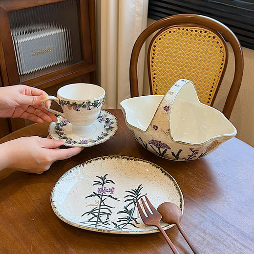 摩登主妇复古手绘花卉薰衣草陶瓷餐具套装北欧风意式沙拉碗盘 商品图1