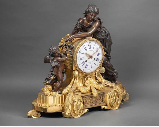 独角鹿西洋古董 19世纪法国出品卷叶纹铜鎏金精雕镶嵌神话人物主题青铜雕像装饰座钟烛台三件套 商品图2