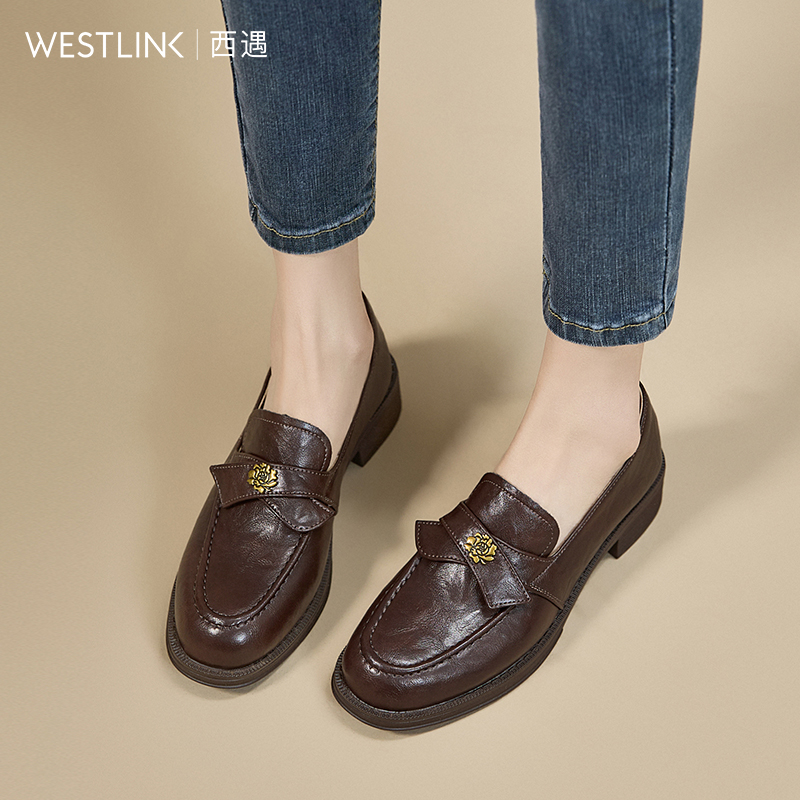 西遇复古乐福鞋女新款秋季法式老钱风粗跟单鞋子山茶花小皮鞋V0057228