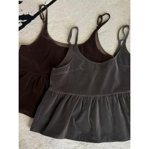 25AW上新【现货折上95折】 佳佳同款【栗子松饼】纯色基础长袖T恤+可调节绒感小吊带上衣套装 商品图3