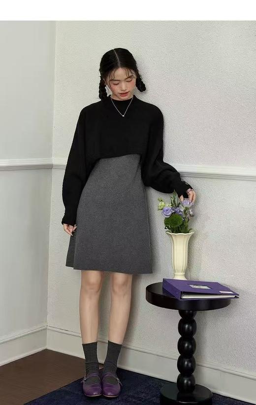 D102726不规则收腰显瘦连衣裙女25秋冬新款针织披肩毛衣 商品图1