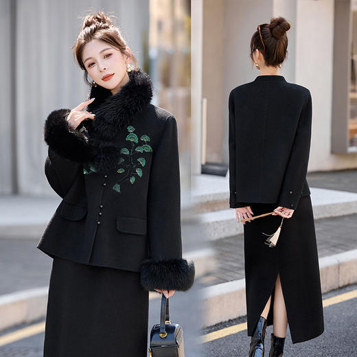 HR ZMFS25917新中式风套装裙气质刺绣立领盘扣呢子外套半身裙两件套 商品图3