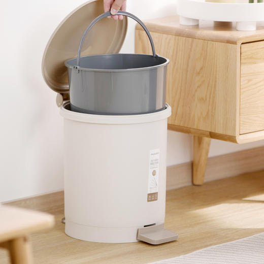 【茶花】简约脚踏垃圾桶踩脚弹盖免手开 商品图9