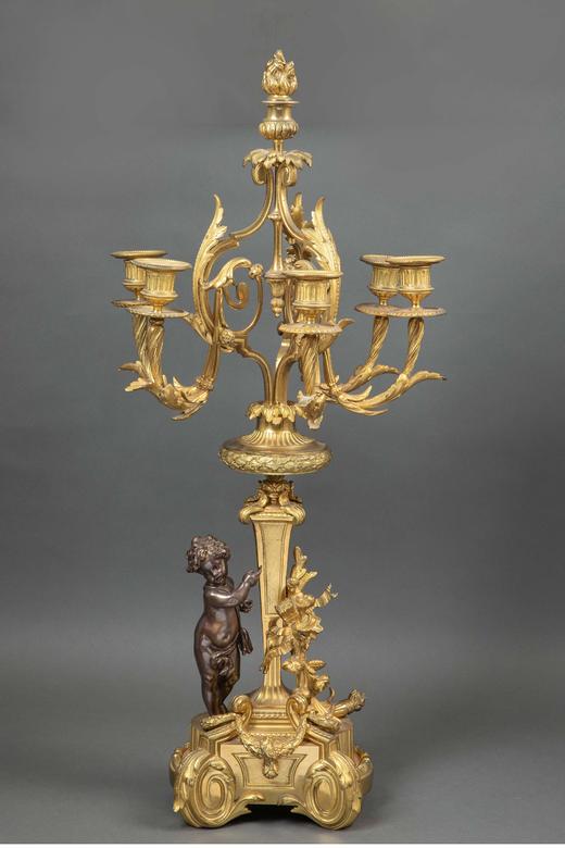 独角鹿西洋古董 19世纪法国出品卷叶纹铜鎏金精雕镶嵌神话人物主题青铜雕像装饰座钟烛台三件套 商品图6