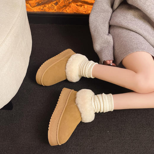 【特妮娜 绒圈松糕雪地靴】简约百搭 增高5CM 帮高8cm修饰腿型 做工精细不掉毛 柔软亲肤 舒适不磨脚 防滑大底 材质轻便 商品图3