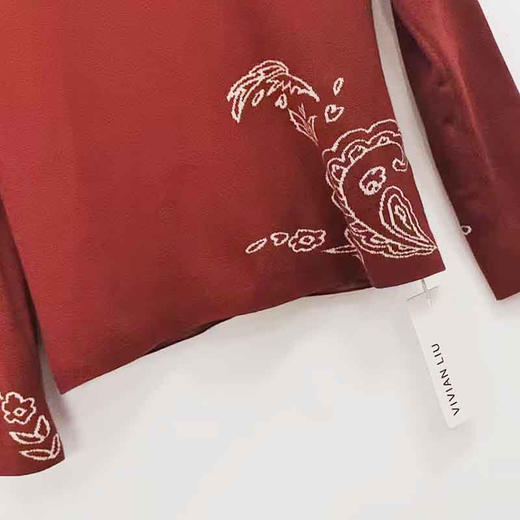 VIVIAN LIU薇薇安刘F2556301秋季女装新款v领提花修身毛衣 商品图3