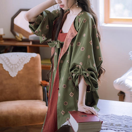 裁缝学苑AS588两面穿唐风圆领袍纸样背带裙汉服外套打版裁剪图纸 商品图3