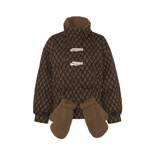 【暖冬内购】两三事 榛果密语 2025冬季新款毛绒翻领菱形格牛角扣羽绒服女宽松 商品图4