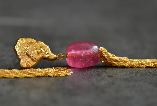 清代粉琉璃桶珠银鎏金祥云耳环 商品图2