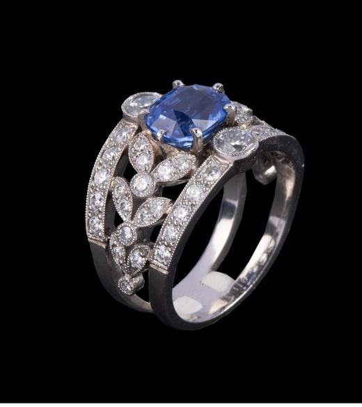 独角鹿西洋古董 20世纪晚期法国出品自然花叶主题铂金镶嵌蓝宝石及钻石戒指 商品图3