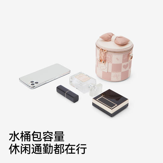 森马斜挎包女可爱小狗化妆盒子包棋盘格蝴蝶结小包包礼物2025新款 商品图4