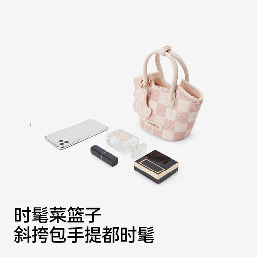 森马斜挎包女棋盘格印花可爱小狗手提包2025新款单肩包时髦菜篮子 商品图4