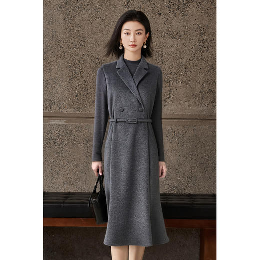 羊毛羊绒背心连衣裙 手感软糯 上身锁温 优雅通勤极简 米思阳2025冬季新款无袖西装领鱼尾背心裙5161 商品图6