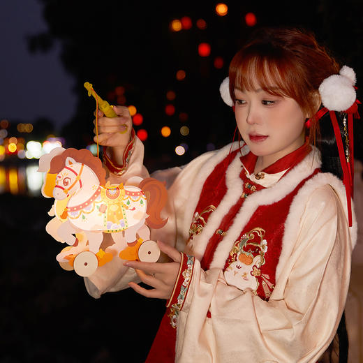 【故宫灯笼】小白驹马年新年手提灯笼新款diy挂饰文创儿童礼物 商品图2