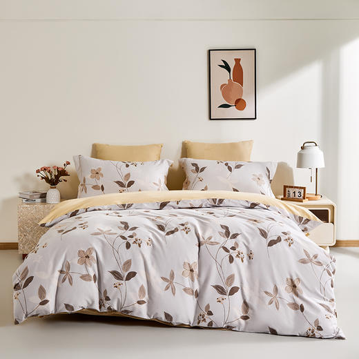 多喜爱 全棉贡缎磨绒四件套 秋瑾拾忆/花叶隐/凝彩/叶影光澜/空间密码/紫芸【7A抗菌】【精美礼盒包装】高密全棉 优雅花卉 细腻厚实 软糯磨绒 宽边枕套 商品图5