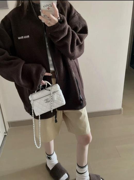 秋冬外套还得是miu！敲好看的棕色摇粒绒外套  情侣款！ 商品图9