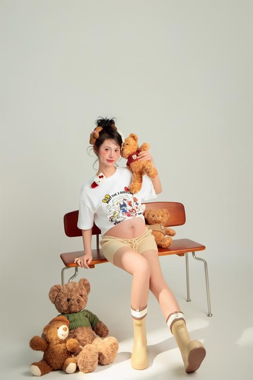 重庆【十月日记】孕妈照0元免费拍！精修5张+孕妈服装2套+整体造型2次+宝爸服装1套 商品图3