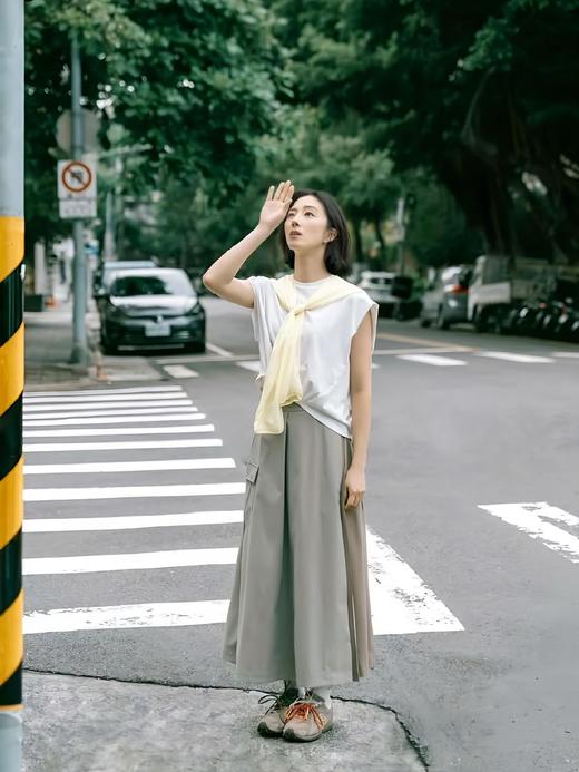 众多明星同款！25秋季新款芭蕾复古薄底鞋miu系低帮休闲鞋 商品图4