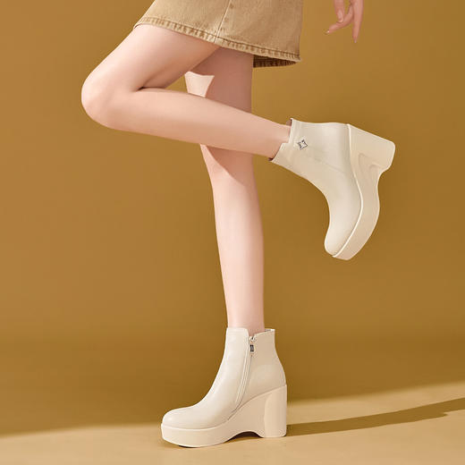 【预售5天】圆头小个子厚底真皮短靴，松糕底坡跟百搭超高跟及踝靴SMQ&5051 商品图4