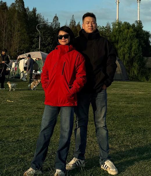 【明天中午12：00截单下架】新款升级可拆卸三合一冲锋衣 男女款可选  防风防水外套,防水指数10000+   冬季加绒加厚 透湿指数7000+多种颜色，纯色+拼接，可任选！ 商品图6