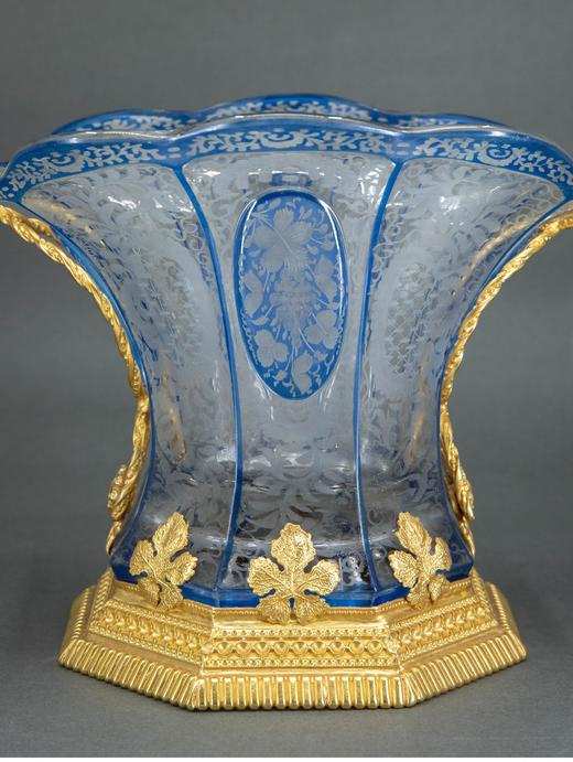 独角鹿西洋古董 19世纪末法国出品新艺术风格昆虫花叶主题铜鎏金精雕装饰蓝色蚀刻水晶花篮 商品图4