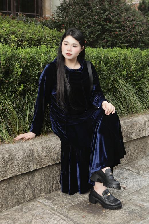 现货，今天发货【丝绒蓝宝石 鱼尾连衣裙】正码正拍！【模特身高168，体重150，穿2码参考】比一般丝绒裙耗料多好几米，重工法式高级感，丝绒长裙，气质连衣裙秋冬新款 商品图11