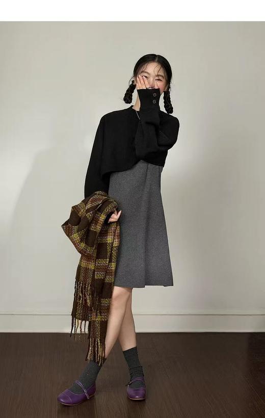 D102726不规则收腰显瘦连衣裙女25秋冬新款针织披肩毛衣 商品图3