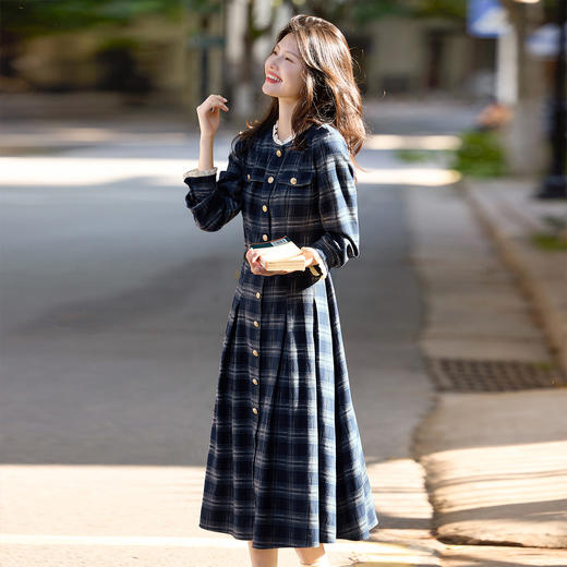 【周末秒杀】熙世界淡人高知小香风花边圆领复古磨毛格子连衣裙女2025秋冬新款 商品图4
