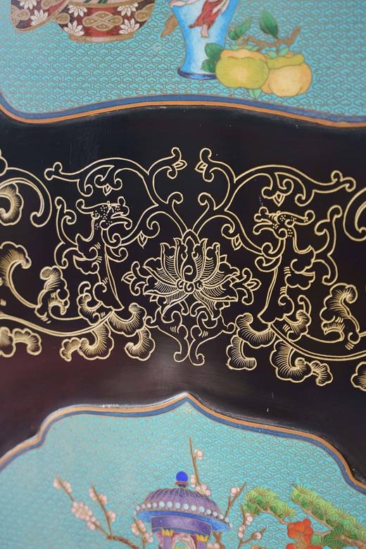 【已售】独角鹿西洋古董20世纪中国出品黑漆木装饰手绘描金嵌清供博古图主题掐丝珐琅六曲屏风 商品图7