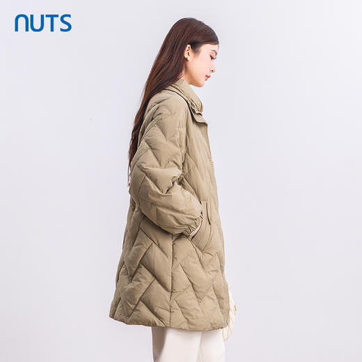 NUTS商场同款冬季纯色菱格翻领保暖中长款鸭绒羽绒服女4490905A1 商品图2