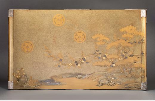 独角鹿西洋古董 19世纪日本明治时期出品湖畔松梅主题金漆莳绘写字台 商品图3