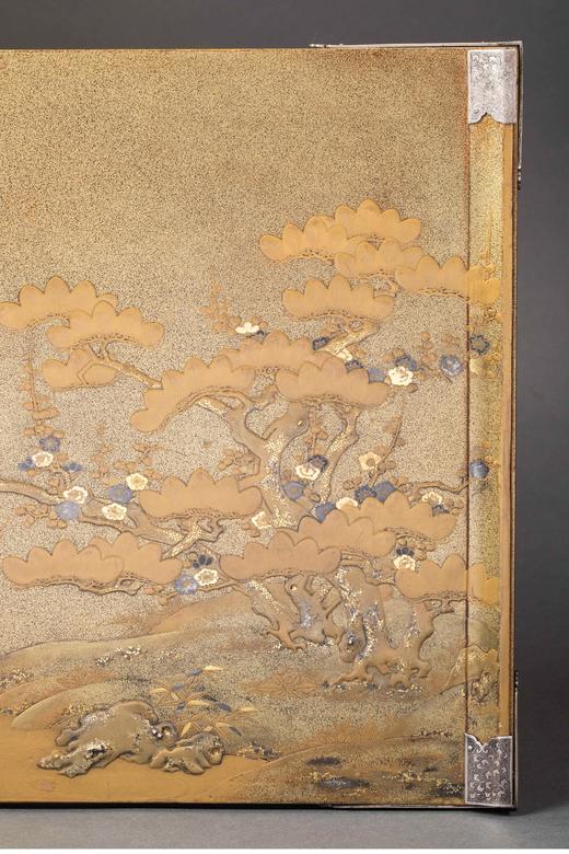 独角鹿西洋古董 19世纪日本明治时期出品湖畔松梅主题金漆莳绘写字台 商品图5