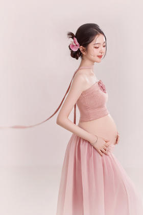 重庆【十月日记】孕妈照0元免费拍！精修5张+孕妈服装2套+整体造型2次+宝爸服装1套