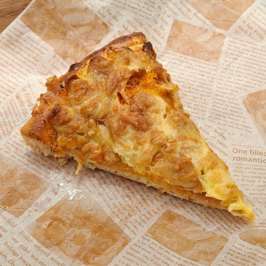 【超市】现制 新麦烘焙肉松火腿肠披萨150g/份 商品图0