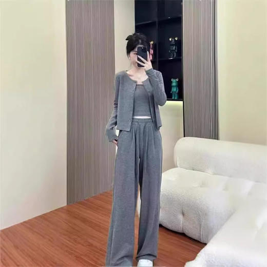 【秒杀】百蓝茵新款绒糯米三件套时尚潮流显瘦气质修身垂感通勤休闲套装★ 商品图3