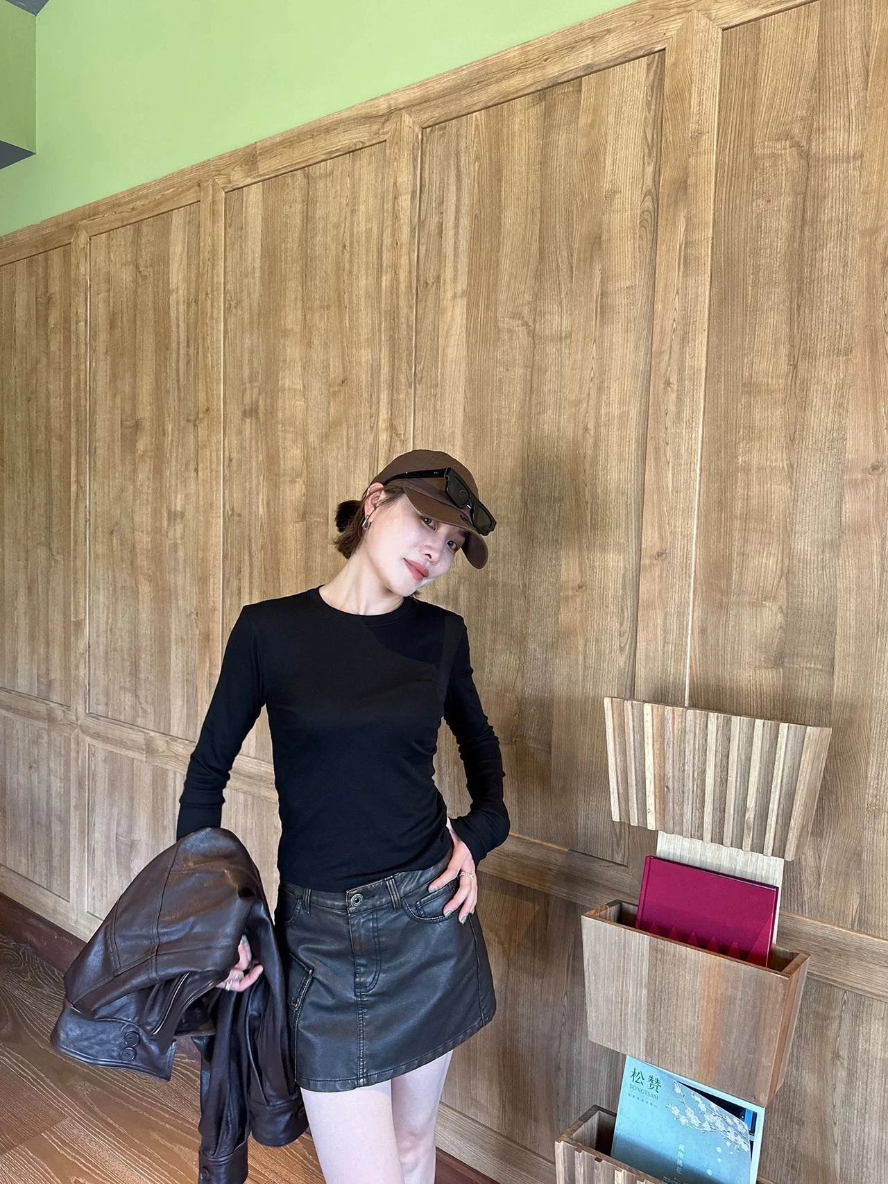 面料党必入【醋酸美雅碧天丝羊毛中线打底衫】美国伊士曼NAIA ™醋酸纤维+澳大利亚羊毛+奥地利进口兰精天丝，软糯呵护肌肤，百搭叠穿自然丝滑【无标出货 介意慎拍】-WD