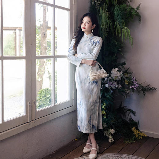 改良新中式绝美丝绒旗袍日常年轻款2025秋冬长款国风气质优雅显瘦 商品图1