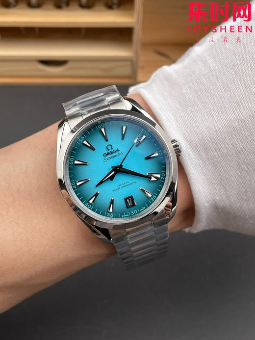 欧米茄VS海马150米系列 绿松石 6点位日历 Aqua Terra 150米腕表 8900一体机 男士腕表 表径41mm 商品图8