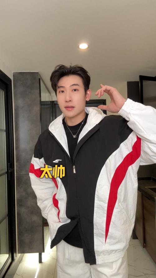 W8016SDSA男士秋冬新款痞帅男装时尚工装撞色拉链连帽卫衣百搭开衫外套 商品图0