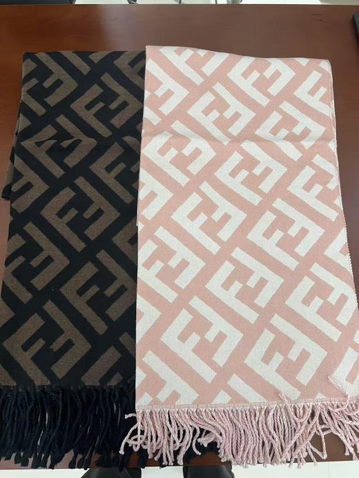 WJ01-芬迪经典双F羊毛围巾 男女通用（QZ*MM） 商品图8