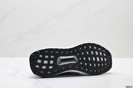 阿迪达斯Adidas Ultraboost舒适透气减震低帮休闲运动跑步鞋BB6309女鞋 商品图8