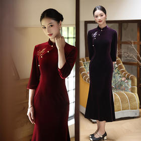 丝绒绣花长款鱼尾旗袍裙2025秋冬新款时尚改良新中式日常中袖旗袍SYK22822