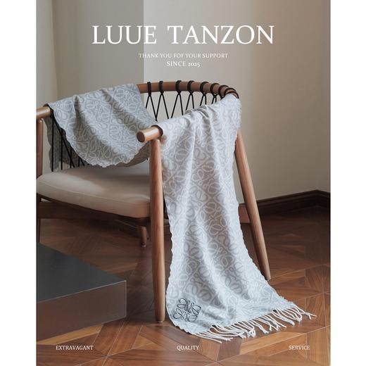 WJ02-罗意威 羊毛 绒线围巾 男女同款情侣款 灰色（QZ*MM） 商品图0