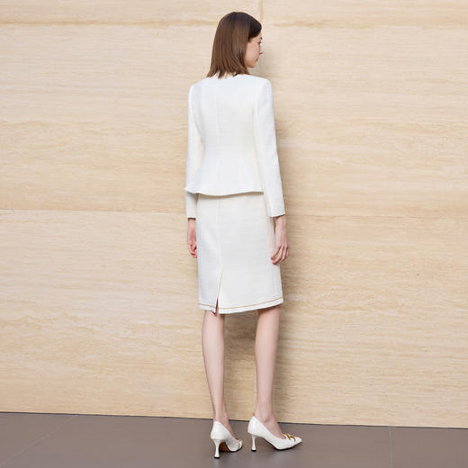 IWY/秋冬长袖职业西装套裙女米白色肌理感小香风西服半裙CS2476 商品图4