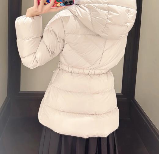 蒙口 Brosse 最新款女士连帽A字形腰带款羽绒服（SS） 商品图7